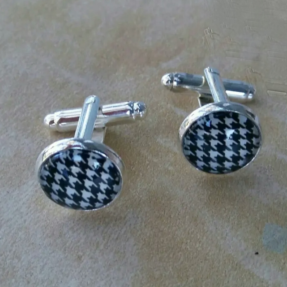 Houndtooth Cufflinks Perfect for Any Bama Loving Guy❤